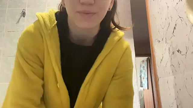 Snapshot of MargarettNewbie chatting on September 30, 2025, 4:29 am MargarettNewbie online show from September 30, 2025, 4:29 am