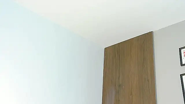 ZaneDawson online show from November 4, 2025, 3:32 am