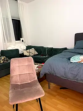 Snapshot of Lara_khalifaa chatting on October 22, 2025, 5:45 pm Lara khalifaa online show from October 22, 2025, 5:45 pm