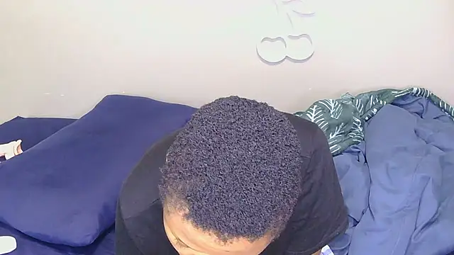 Serafynn online show from January 9, 2026, 12:39 am