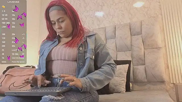 Snapshot of sofiagutierrez__ chatting on October 5, 2025, 2:57 am sofiagutierrez online show from October 5, 2025, 2:57 am