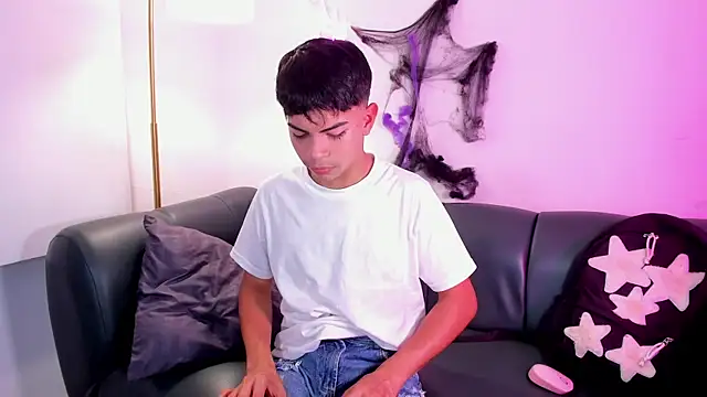 Peter chase online show from October 25, 2025, 7:03 pm