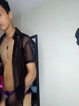 Snapshot of Seth__c69 chatting on November 2, 2025, 10:37 pm Seth c69 online show from November 2, 2025, 10:37 pm