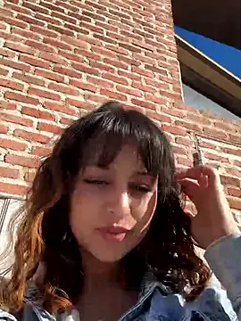 Snapshot of MaiaRouge chatting on October 6, 2025, 9:32 am MaiaRouge online show from October 6, 2025, 9:32 am