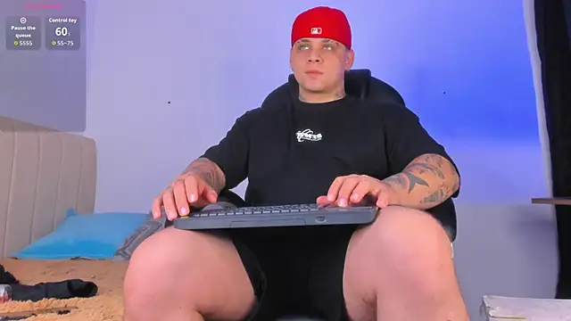 denis munera online show from October 26, 2025, 5:52 am