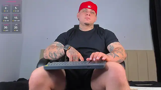 denis munera online show from December 22, 2025, 1:33 pm