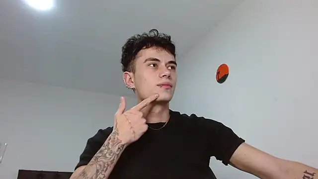 jaico santos online show from February 25, 2026, 11:04 pm