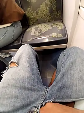 Mikaaa97 online show from April 14, 2026, 2:55 pm