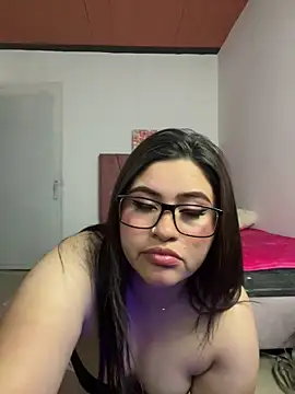 Snapshot of Cherry_kissxx chatting on October 10, 2025, 1:17 am Cherry kissxx online show from October 10, 2025, 1:17 am