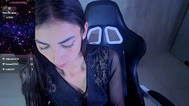 Maily a  online show from February 14, 2026, 3:34 pm