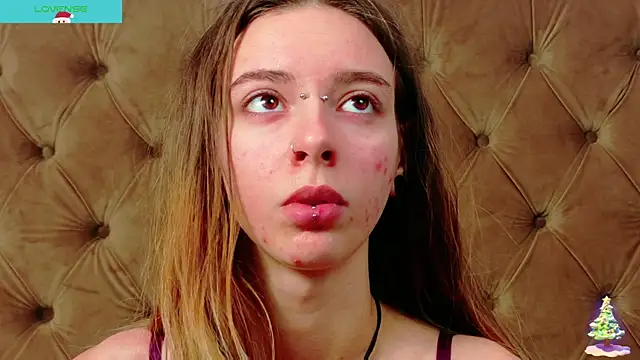 CoraVex online show from December 14, 2025, 5:02 am