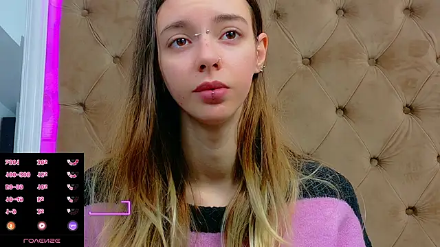 Snapshot of CoraVex chatting on February 13, 2026, 5:07 am CoraVex online show from February 13, 2026, 5:07 am