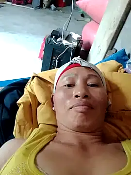 Snapshot of donna-bae chatting on April 6, 2026, 5:30 am donna-bae online show from April 6, 2026, 5:30 am