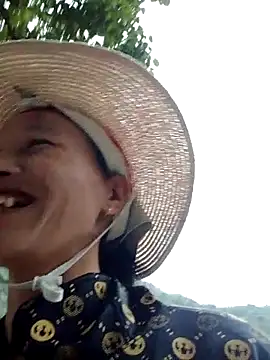 Snapshot of donna-bae chatting on November 13, 2025, 12:25 am donna-bae online show from November 13, 2025, 12:25 am