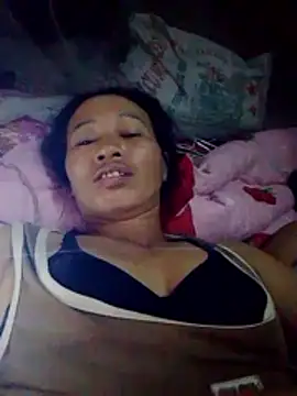 Snapshot of donna-bae chatting on November 8, 2025, 10:02 pm donna-bae online show from November 8, 2025, 10:02 pm