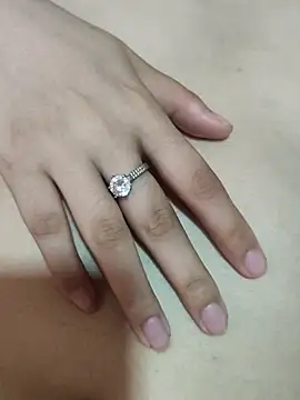 MaiHoang2k online show from September 20, 2025, 5:34 am