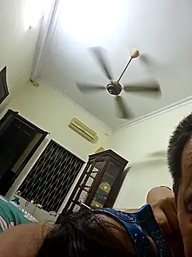 MaiHoang2k online show from October 6, 2025, 3:57 pm