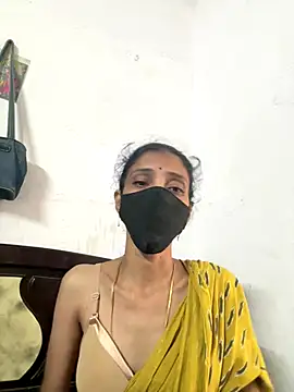 sweetreddy-02 online show from October 30, 2025, 5:17 am