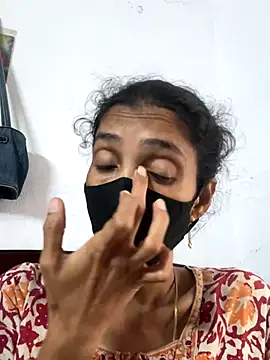 sweetreddy-02 online show from October 24, 2025, 6:34 am