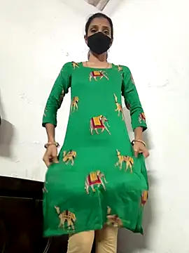 sweetreddy-02 online show from November 4, 2025, 6:06 am