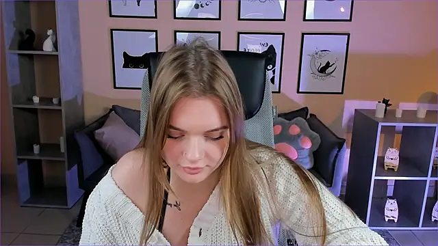 LisaMitchell online show from November 27, 2025, 5:52 am