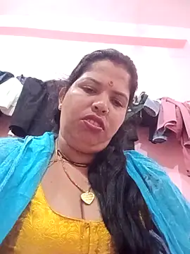 Hott locky online show from November 8, 2025, 10:35 pm