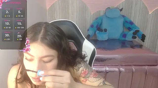 im anny t online show from November 27, 2025, 1:11 pm