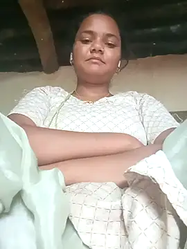 Hot Shredha online show from October 27, 2025, 3:29 am