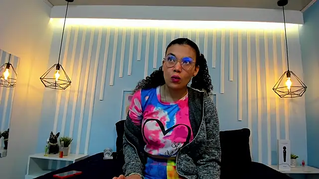 Snapshot of SweetStarr_ chatting on October 29, 2025, 12:15 pm SweetStarr online show from October 29, 2025, 12:15 pm