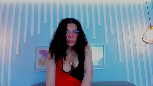 Snapshot of SweetStarr_ chatting on October 14, 2025, 12:50 pm SweetStarr online show from October 14, 2025, 12:50 pm