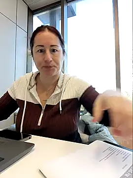 bichota85 online show from January 7, 2026, 9:36 am