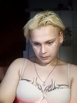 Snapshot of MargoShein chatting on October 1, 2025, 9:18 pm MargoShein online show from October 1, 2025, 9:18 pm