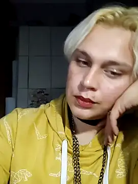 Snapshot of MargoShein chatting on September 25, 2025, 9:32 pm MargoShein online show from September 25, 2025, 9:32 pm