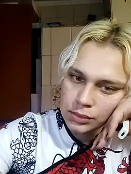 Snapshot of MargoShein chatting on October 17, 2025, 8:39 am MargoShein online show from October 17, 2025, 8:39 am