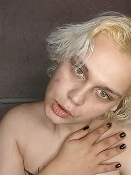 Snapshot of MargoShein chatting on November 25, 2025, 12:38 pm MargoShein online show from November 25, 2025, 12:38 pm