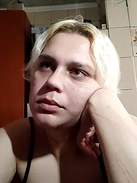 Snapshot of MargoShein chatting on October 25, 2025, 9:52 am MargoShein online show from October 25, 2025, 9:52 am