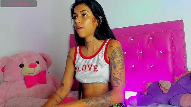 dahiiangomezz online show from May 29, 2026, 10:05 pm