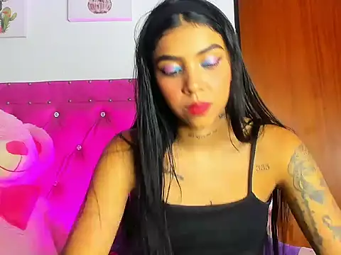 dahiiangomezz online show from September 27, 2025, 8:20 am