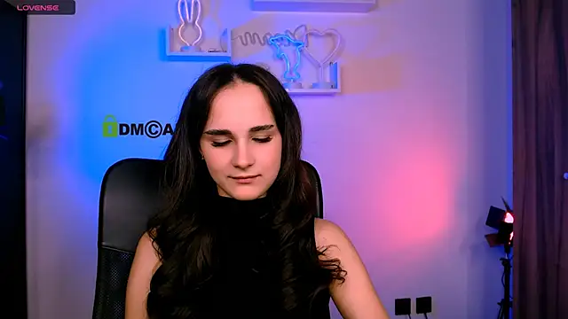 ariana ross7 online show from July 6, 2026, 7:38 pm
