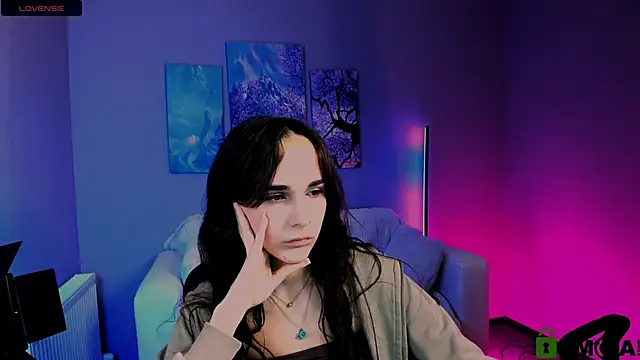 ariana ross7 online show from September 22, 2025, 7:42 pm