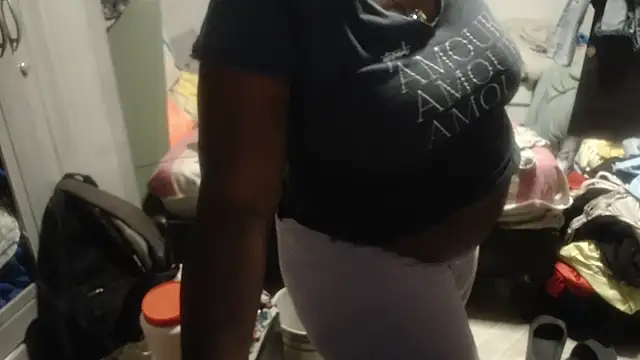 rachelexoticgirl online show from May 15, 2026, 4:10 am
