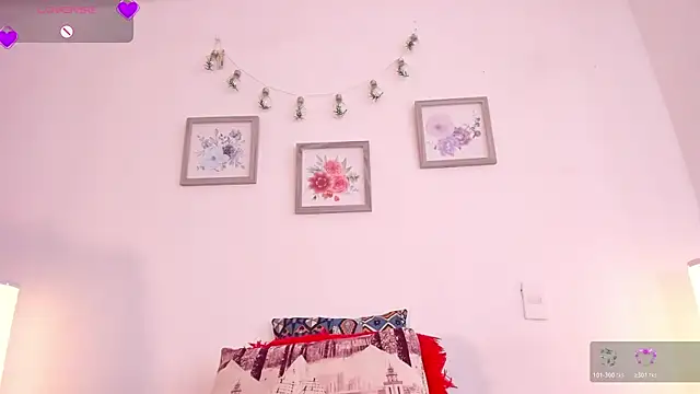 mely rosse  online show from July 4, 2026, 1:48 pm
