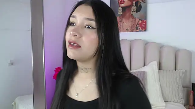 miawhite x1 online show from October 20, 2025, 1:55 pm