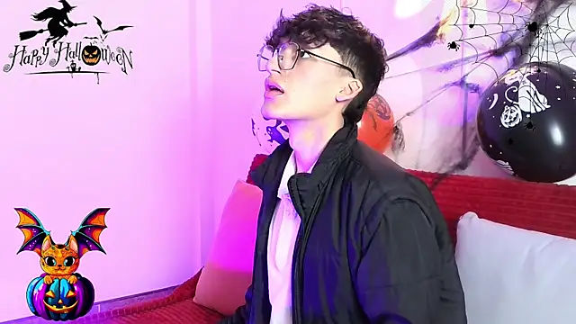 bellmontneon online show from October 17, 2025, 11:23 am