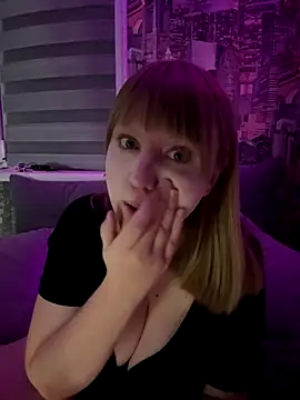 Snapshot of GretieLee chatting on October 8, 2025, 5:46 pm GretieLee online show from October 8, 2025, 5:46 pm