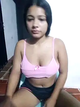 Snapshot of HOT_MOM34 chatting on October 1, 2025, 5:12 am HOT MOM34 online show from October 1, 2025, 5:12 am