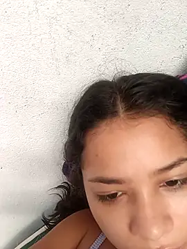 Snapshot of HOT_MOM34 chatting on October 6, 2025, 1:01 pm HOT MOM34 online show from October 6, 2025, 1:01 pm