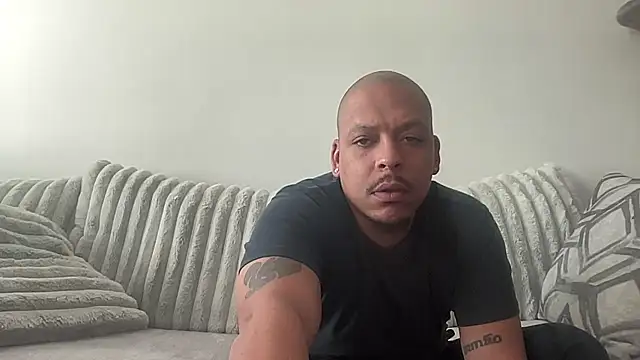 Snapshot of caramelizedzeus chatting on November 12, 2025, 3:49 pm caramelizedzeus online show from November 12, 2025, 3:49 pm