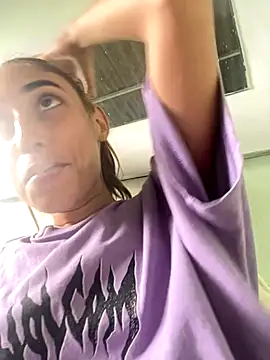 Snapshot of loirinhaaa chatting on November 12, 2025, 1:59 pm loirinhaaa online show from November 12, 2025, 1:59 pm