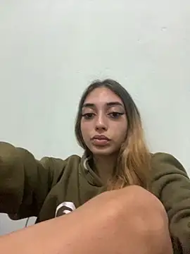 Snapshot of loirinhaaa chatting on November 21, 2025, 3:11 pm loirinhaaa online show from November 21, 2025, 3:11 pm